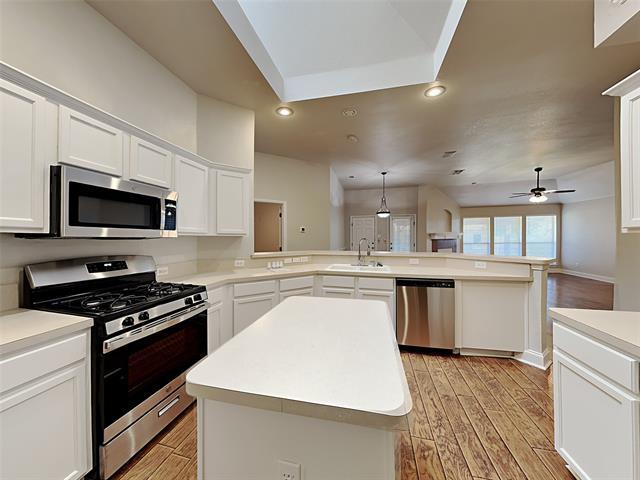 Building Photo - 2461 Wagonwheel Dr