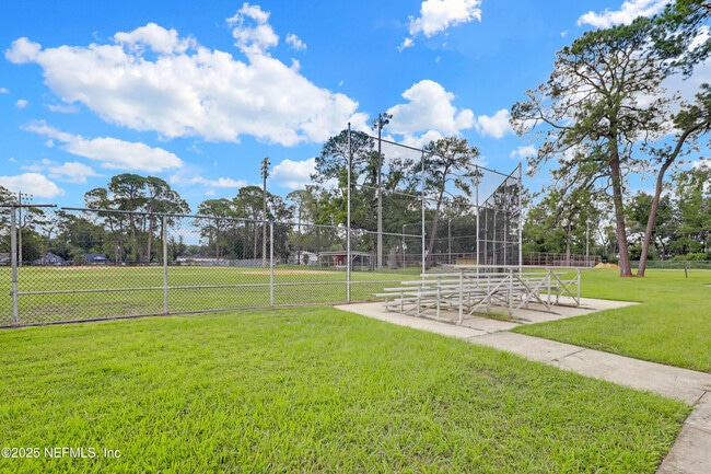 Building Photo - 2908 Broadway Ave