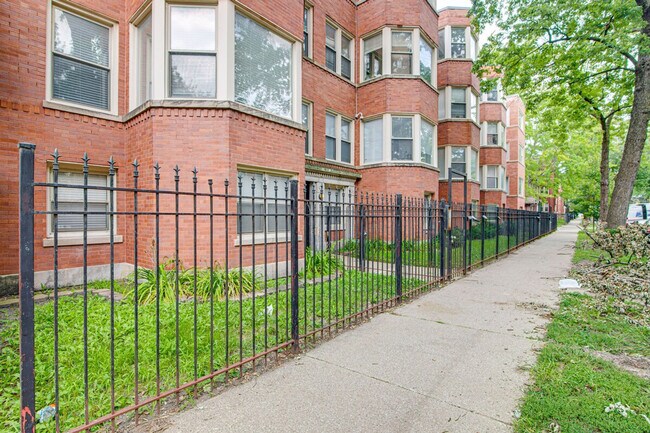 Building Photo - 6210 S Evans Ave