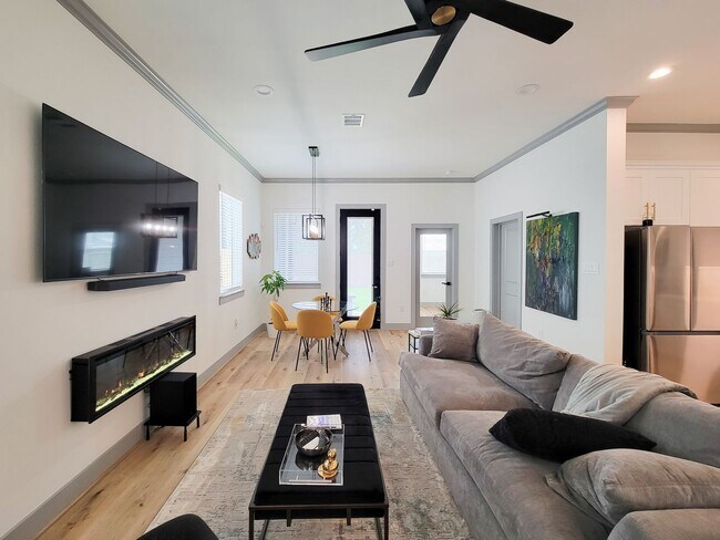 Building Photo - This 4-bedroom, 3-bathroom, two-story residence comes with a generous two-car attached garage. Re...