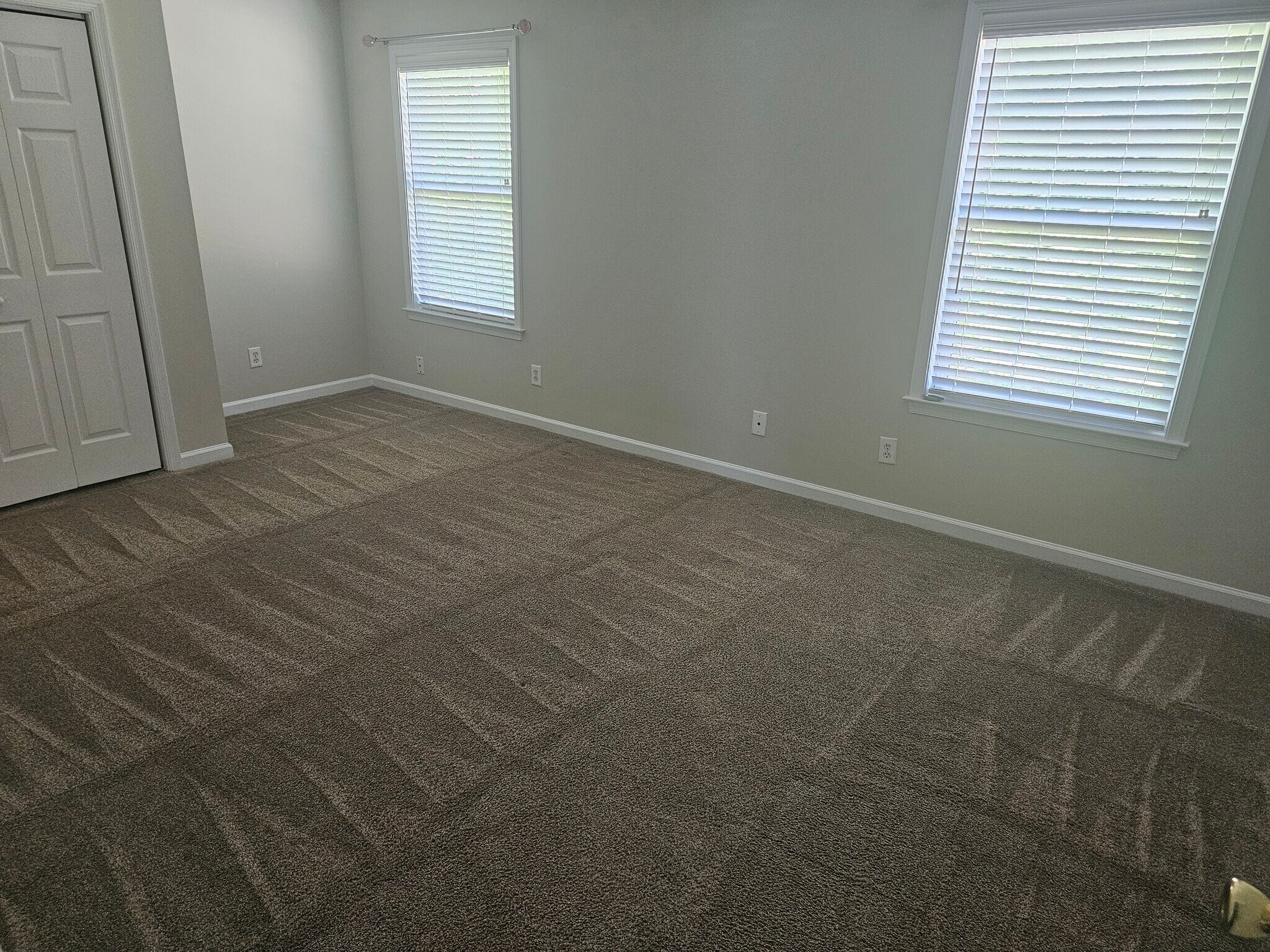Building Photo - 9823 Minuteman Ct