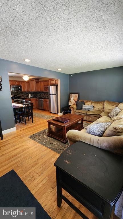 Building Photo - 228 Market Pl