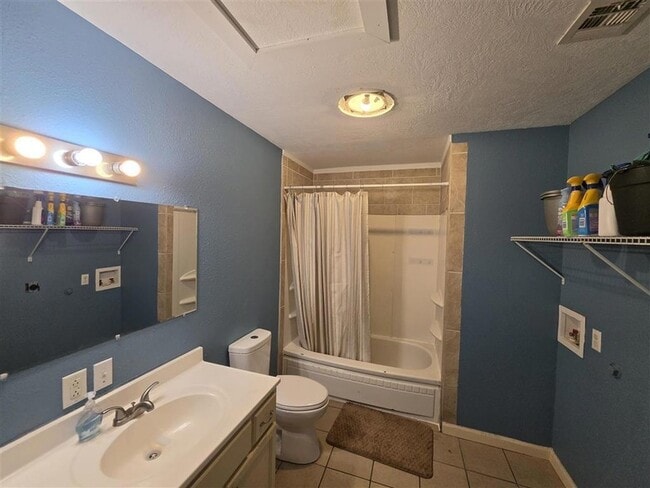 Building Photo - 3329 Western Meadows Dr