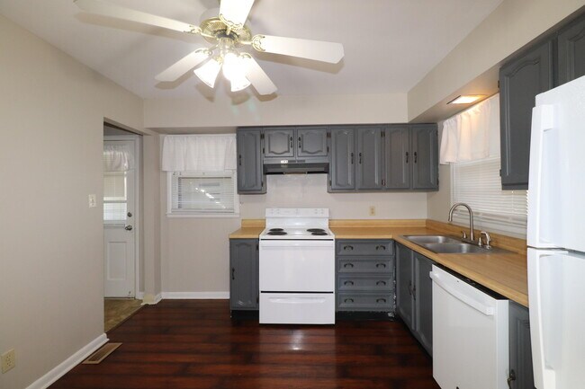 Building Photo - 501 Westerfield Way