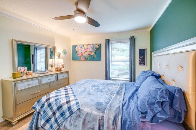 Building Photo - 6900 Skillman St