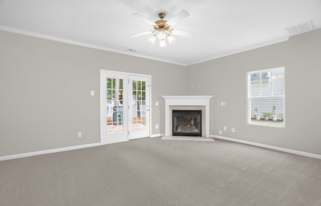 Building Photo - 202 Tallula Ln