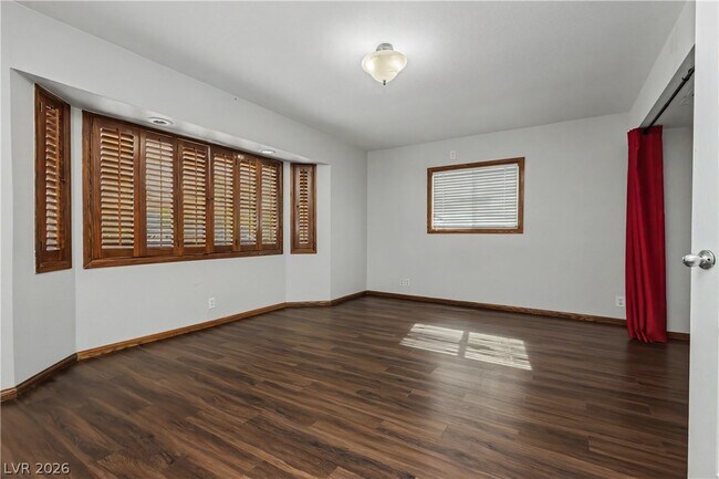 Building Photo - 6908 Kinkenon Dr