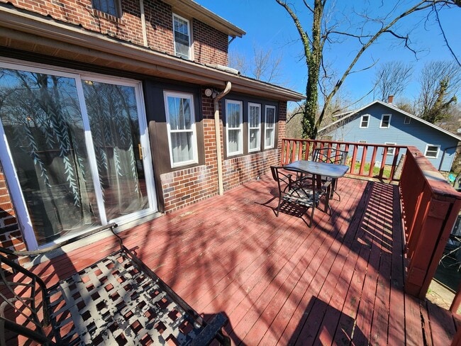 Building Photo - 3 Bedrooms 1 bath home for RENT!