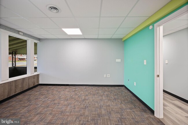 Building Photo - 7917 Wise Ave