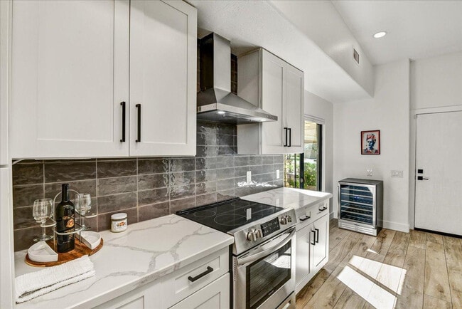 Building Photo - 4830 N 65th St