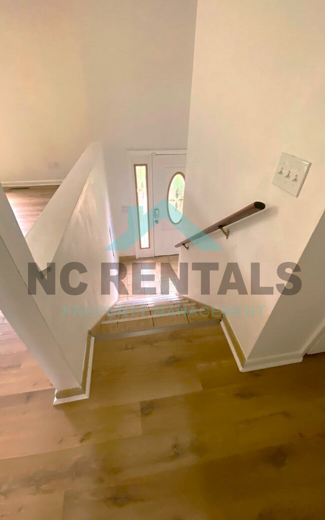 Building Photo - 730 Motor Rd