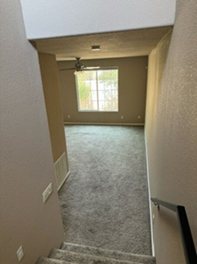 Building Photo - 1825 Resistol Dr