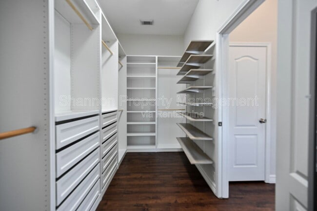 Building Photo - 10947 Redstone Ct