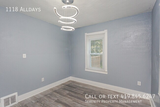 Building Photo - 1118 Alldays-