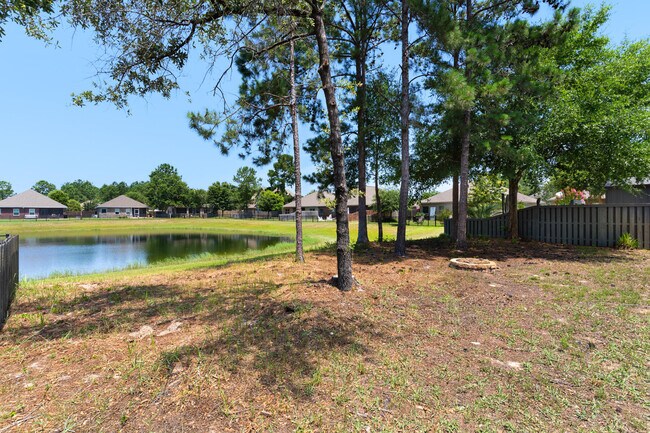 Building Photo - 36 Dickens Dr