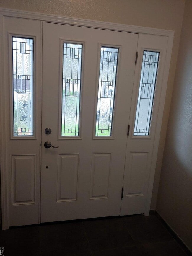 Building Photo - 7309 Roxanne Ln