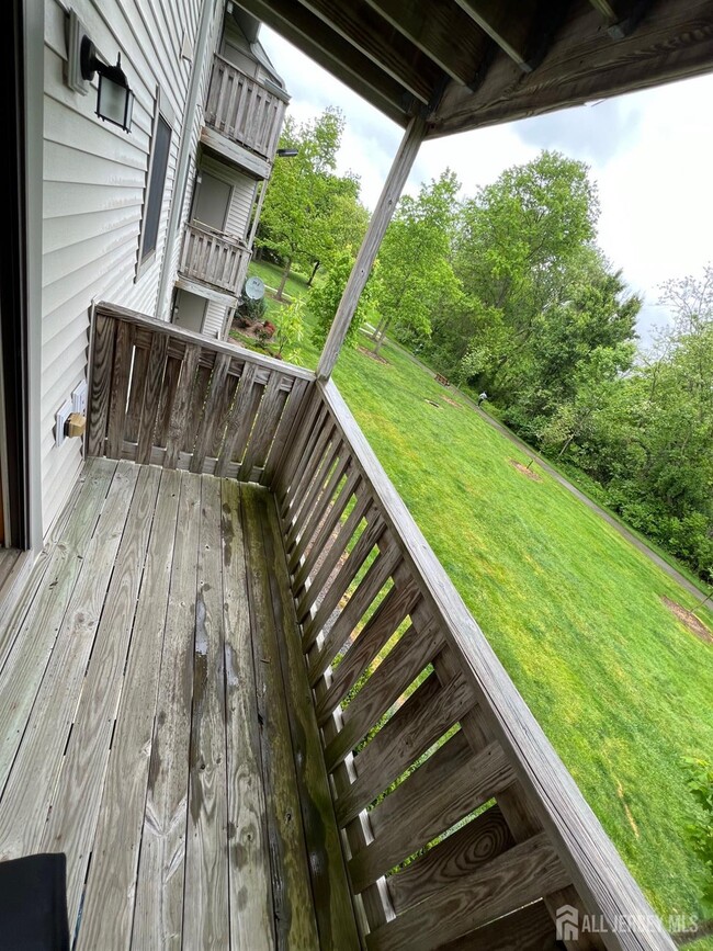 Building Photo - 1317 Ravens Crest Dr