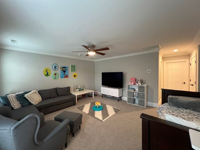 Building Photo - 3719 Cedarmere Drive