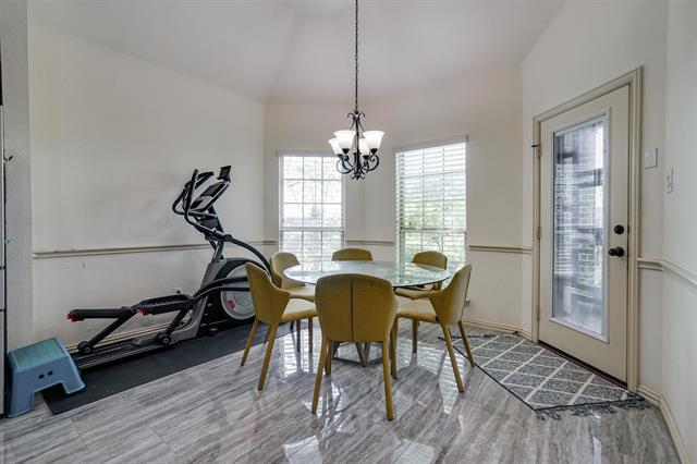 Building Photo - 13704 Blueberry Hill Dr