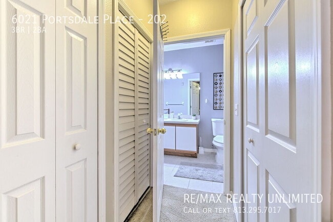 Building Photo - 6021 Portsdale Pl