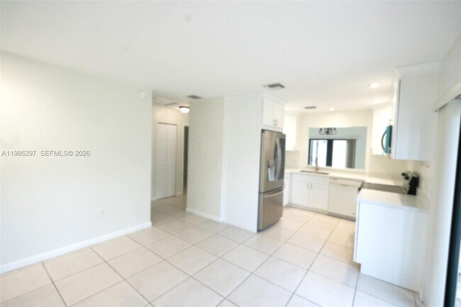 Building Photo - 21009 SW 124th Ave Rd