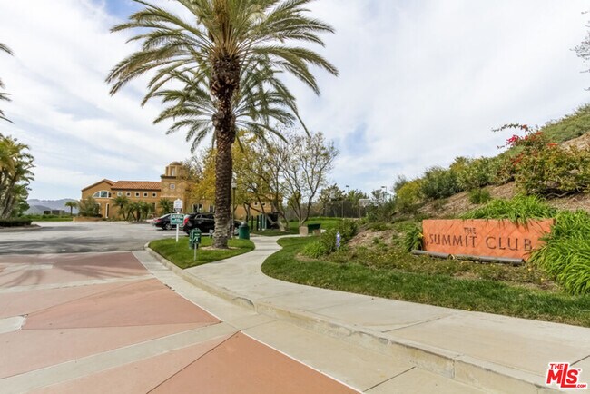 Building Photo - 16646 Cll Brittany