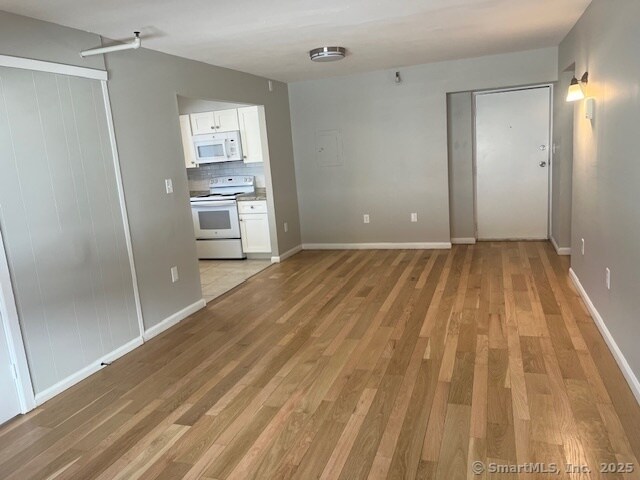 Building Photo - 330 Blake St