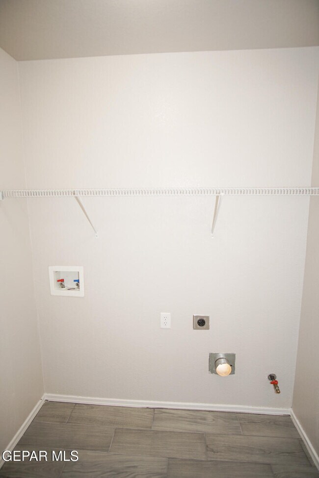 Building Photo - 3272 Garden Point Dr
