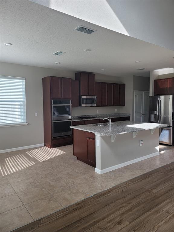 Building Photo - 6018 Glory Bower Dr