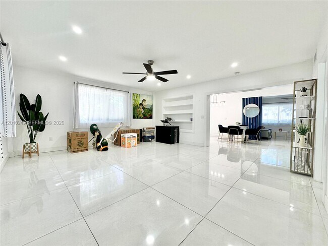 Building Photo - 7800 SW 57th Ct