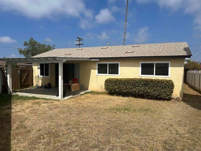 Building Photo - 2862 Mimika Pl