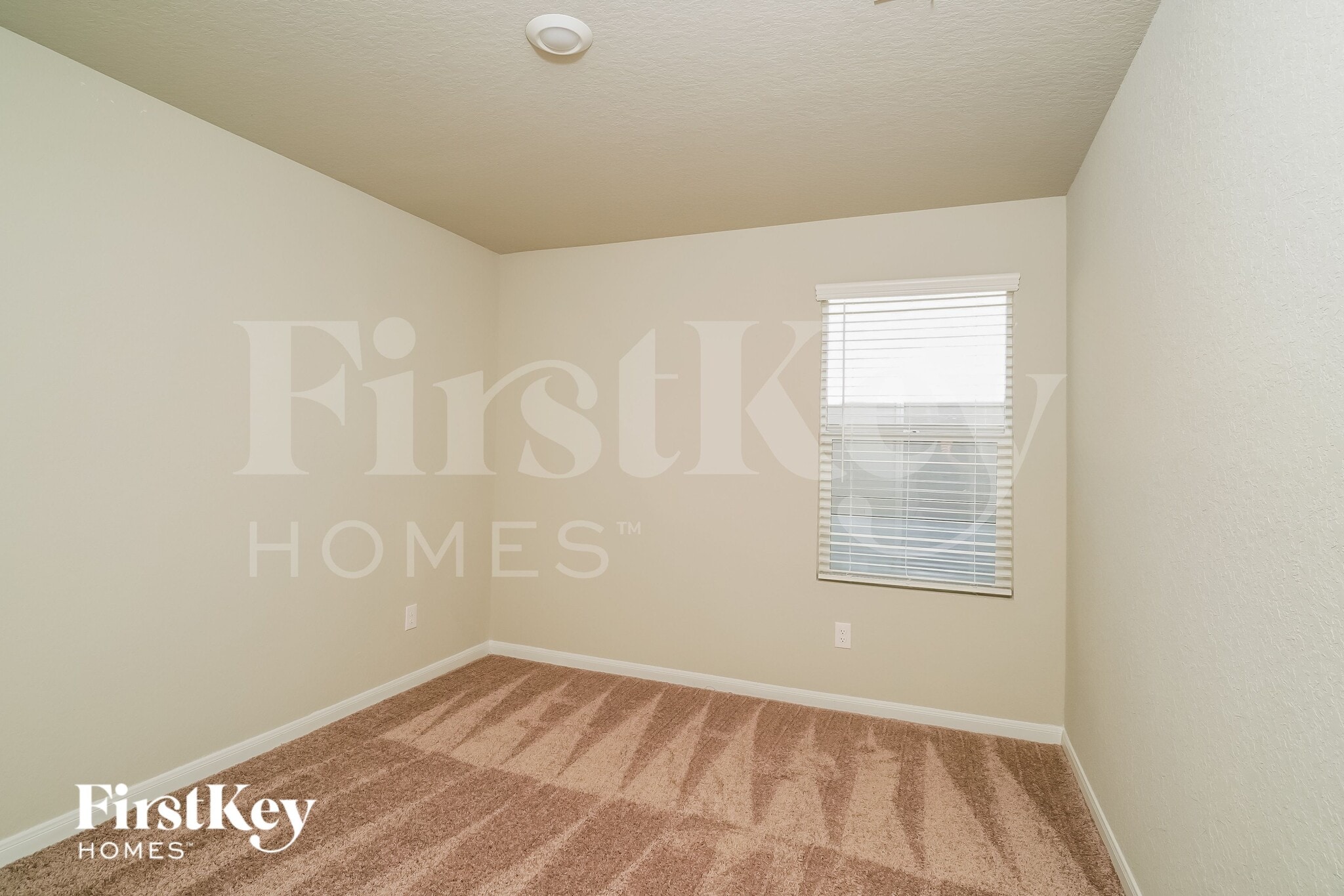 Building Photo - 13010 Thyme Wy