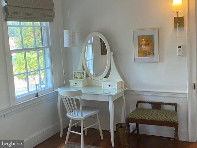 Building Photo - 15 W Ferry St