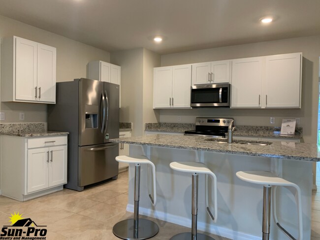 Building Photo - 311 Caryota Ct