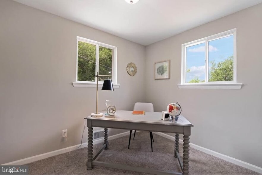 --or office space - 1212 Clovis Ave