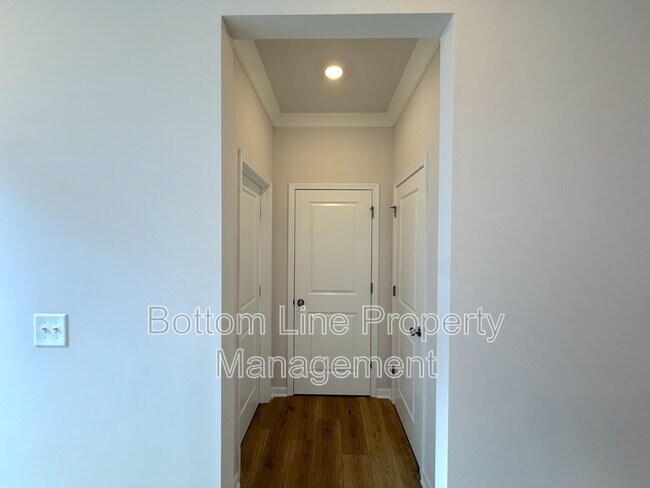 Building Photo - 7025 Running Spg Dr