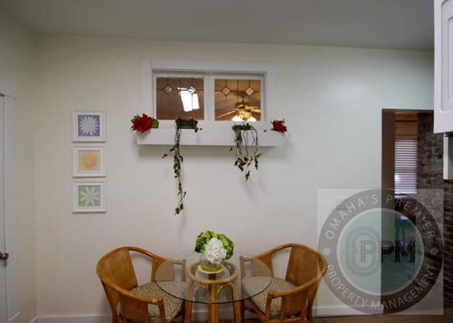 Building Photo - 822 N 50th Ave