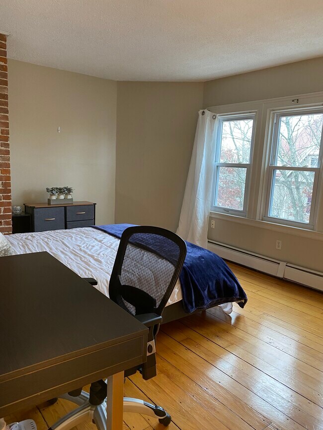Bedroom 2 - 273 Bowen St