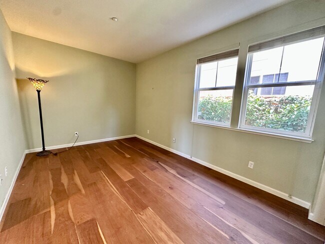 Building Photo - 115 Maybeck St