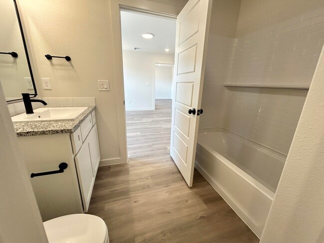 Building Photo - 13822 Fremont Ave