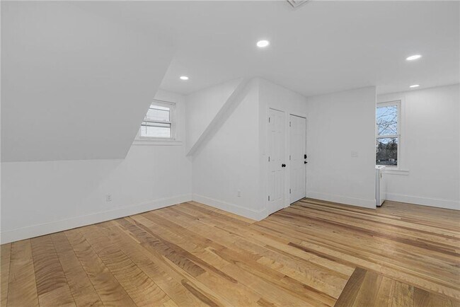 Building Photo - 30 Cypress St