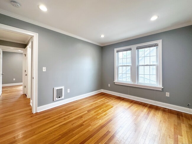 Building Photo - 826 Black Rock Tpke
