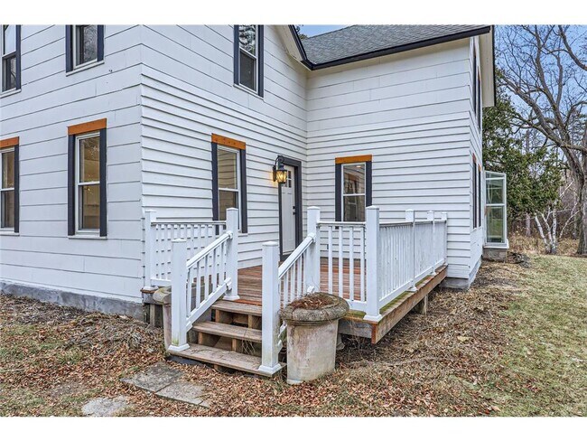 Building Photo - 1300 County Rd 6