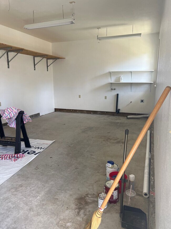 Building Photo - 4065fosd