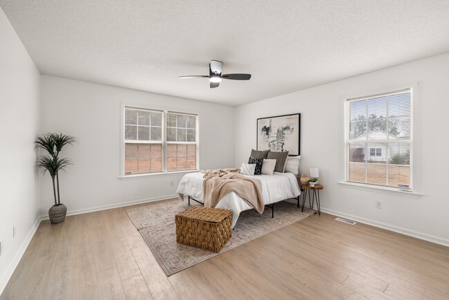 Building Photo - 515 Pearson Town Rd