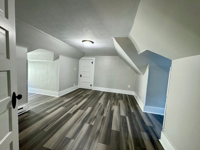 Building Photo - Historic Charm Meets Modern Comfort – Reno...