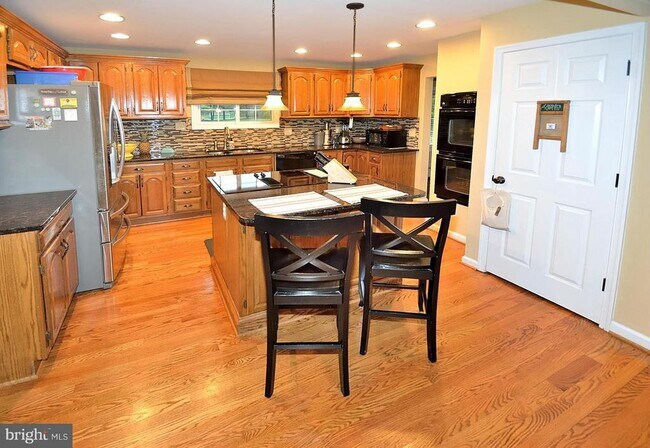 Building Photo - 24531 Arcola Mills Dr