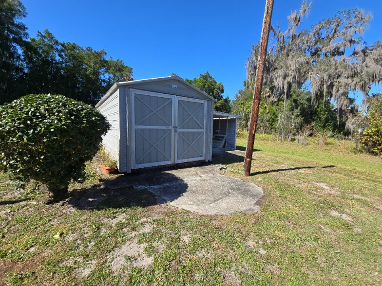 Building Photo - 906 Johns St