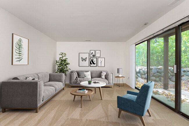 Living Room - Traver Courts