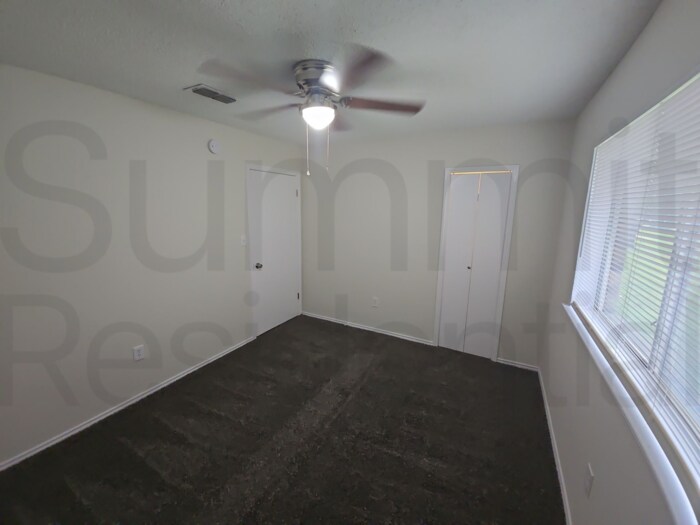 Building Photo - 201 Steller Ln